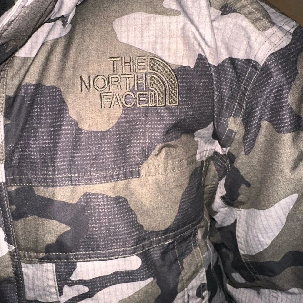 The north face goose down coat - Picture 8 of 10
